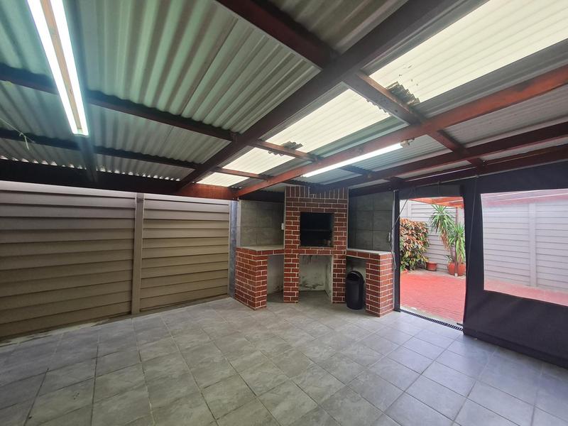 2 Bedroom Property for Sale in Admirals Park Western Cape